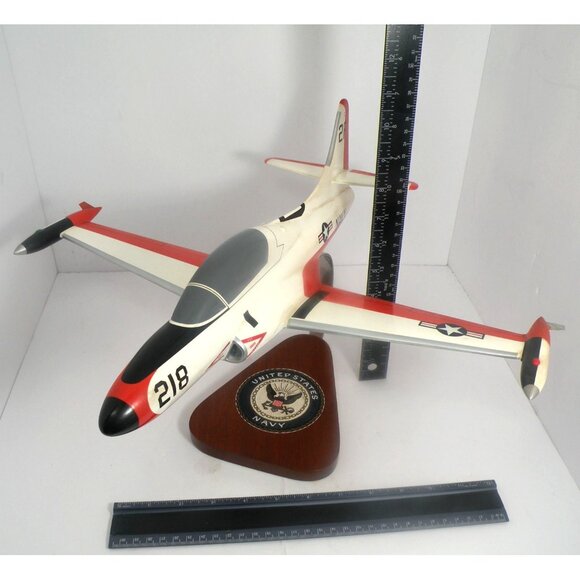 Handcrafted U.S. Navy T2V Seastar  Model Airplane Desktop Display 1/32 Scale War - Picture 5 of 11